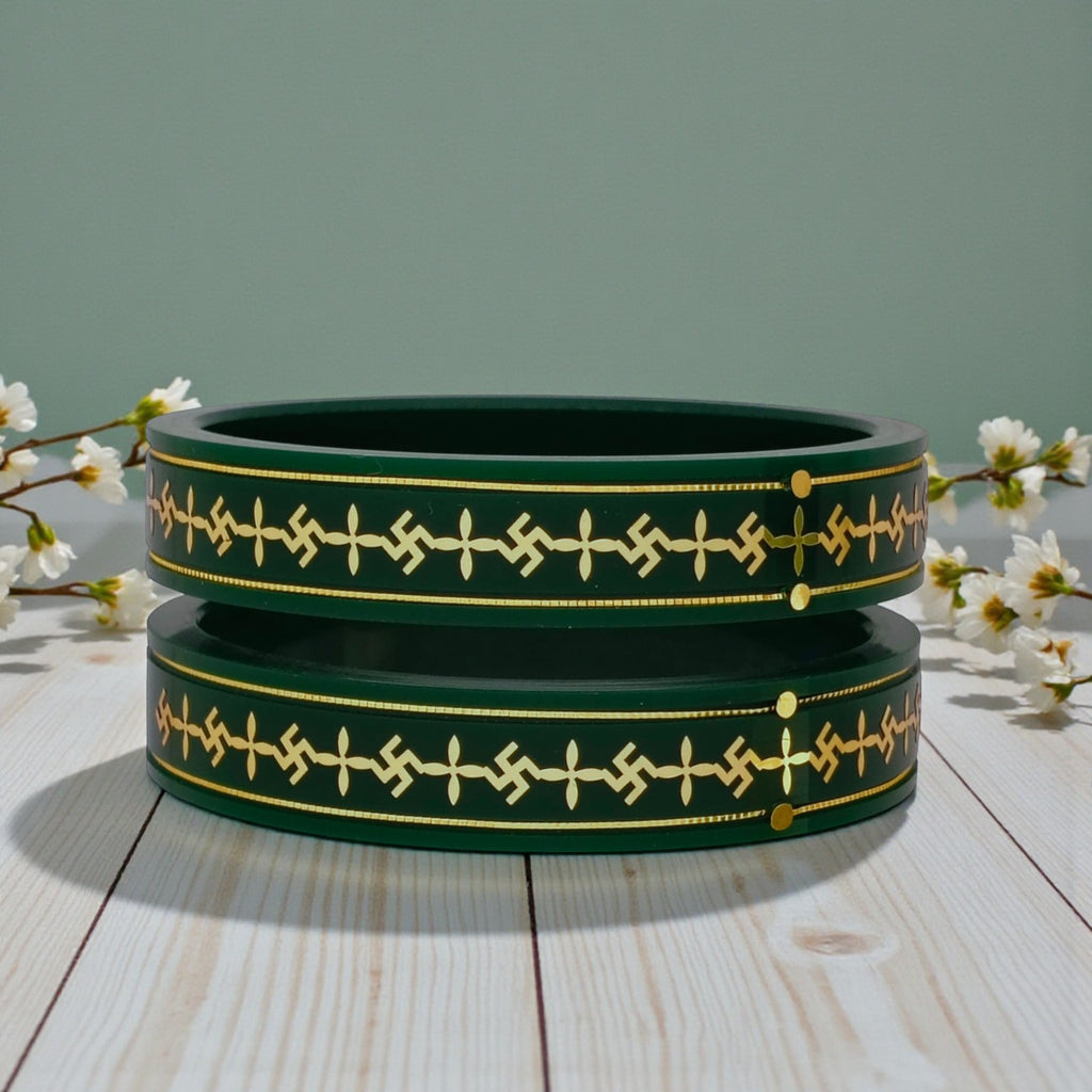 22kt (916) Yellow Gold Handmade Green Pola Bangles Flower Design for Women with Purity Certificate ((Green Mono Swastik,Set of 2pcs)